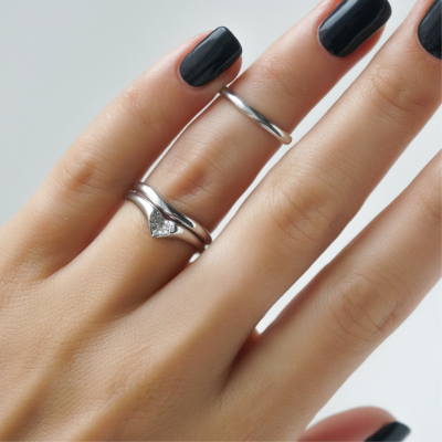 2 кольца и больше. Как носить обручальные кольца