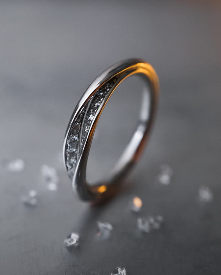 С бриллиантами