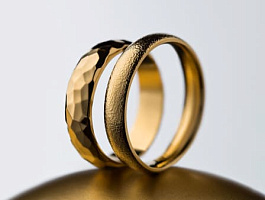 Кольца из чистого золота